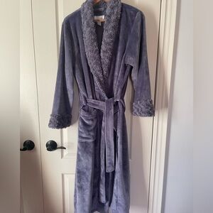 Plush Carole Hochman robe